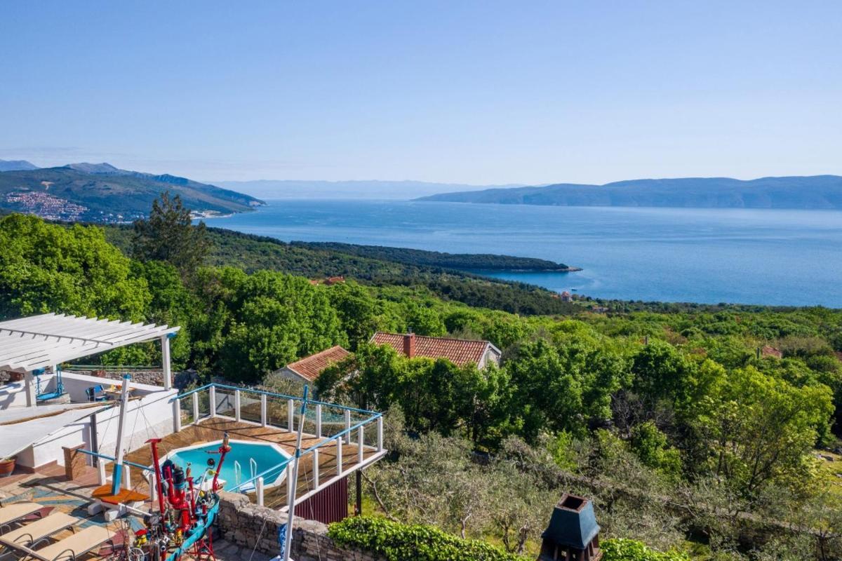 Villa Crni in Crni  Labin  Exterior foto